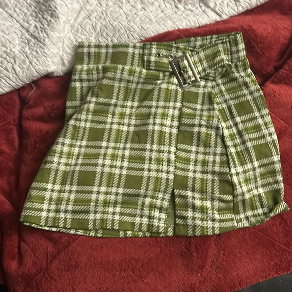 Plaid green mini skirt